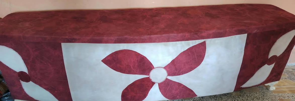 السلام عليكم 
غرفه خشاب مستخدمه البيع  
التواصل خاص موجود 
***********
