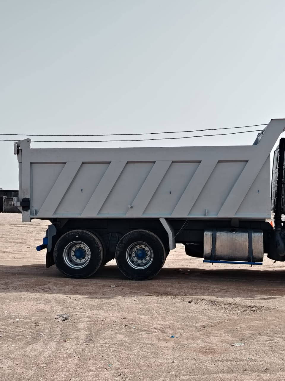 سلام عليكم سياره سكانيه موديل 1991 محرك 8 نضيف مجموعه فراشه تايرات تخم شاصي مكفول سياره كله كفاله رقم نكليزي  سعر 165 وبيه مجال عنوان بصره زبير  مكلف بنشر تفاصيل نتصال *********** اسيه ***********
