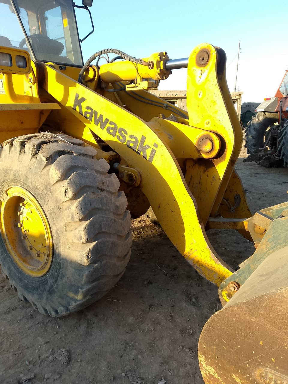 شغل كاوسكي للبيع حجم 70 مكينة 114كمنز محرك 80 وارد امريكي المكان ميسان علي الشرقي السعر 300 ورقة وبية مجال حدادية جديدة تخم تاير الاتصال على الرقم ***********
