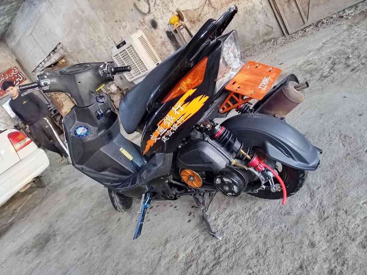 سلام عليكم للبيع محاجه احجي عل تزويد البيه مبين بل صور مكينه وخارج مزوده مكاني بغداد حي العامل سعر خاص رقم ***********
