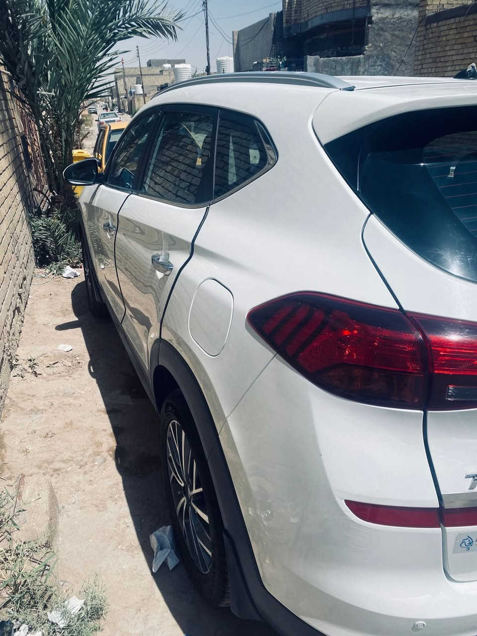 سلام عليكم توسان للبيع موديل ٢٠٢٠ شركة القاصد تشغيل عن بعد كوري الأصلي مواصفات واحد على واحد ماشية ٩٩ تخم تاير كوري الأصلي سيارة اخيرا الله سعر ٢٠٥ بيه مجال حك جيه ***********
