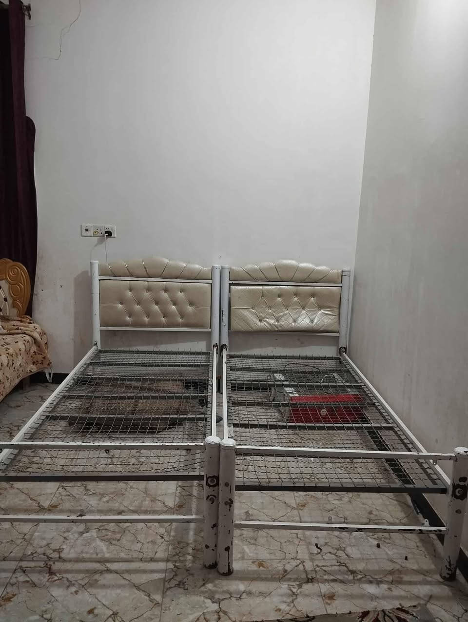 غراض للبيع مكان يم مستشفئ التركي جرابي ٢ ب٤٠ بيهن مجال البوفيه ٦٠ بيها مجال الكركون ب٤٠ الجربايه جبيره ب١٥٠ خشب عراقي صاج


**إذا كنت صاحب هذا الإعلان وتريد حذفه لأي سبب، رجاءا أرسل رسالة إلى الدعم الفني**