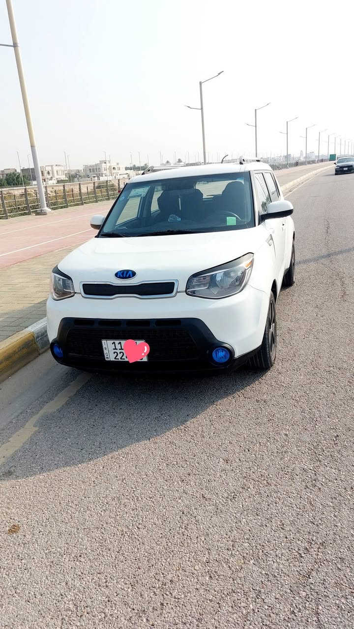 ا مجالسلام عليكم. كيا صول للبيع 2014.رقم بغداد انكليزي ماشيه 67 .محرك 1600 . السعر 100 وبها مجال مكانها الرمادي .للاستفسار ***********
