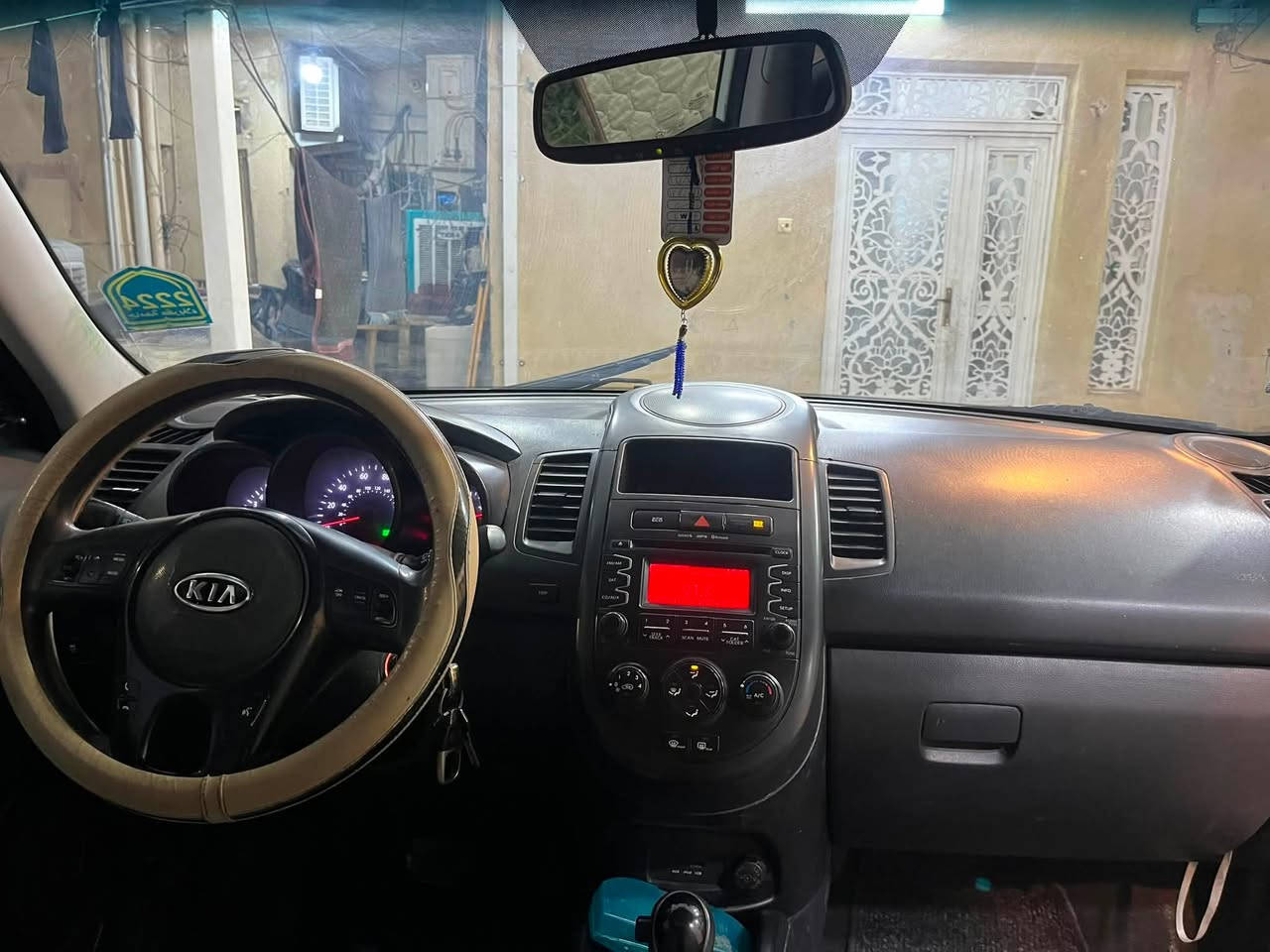 بيع مستعجل مكان السيارة كربلاء
موديل 12 محرك 1600 بيه قطعتين 88 ورقة وقابل للتفاوض 
*********** واتساب فقط

