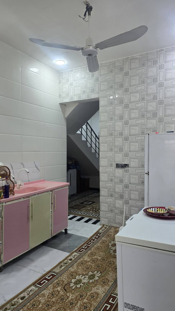 بيت البيع  زراعي سند 25
العنوان التقيه الثالثه #قرب   مجمع الروان النموذجي شارع 12
المساحه 100
الواجهه 5
النزال 20
البيت 
غرفه
استقبال
صاله عدد 2
مطبخ 
مجمعات صحيه طابقين***********
واتساب ***********  مراجعه مكتب 🏢 العاصمة للعقارات والمقاولات العامه العنوان الديوانية ام الخيل ساحه الاحتفالات قرب البلديه الجديده*********** واتساب
