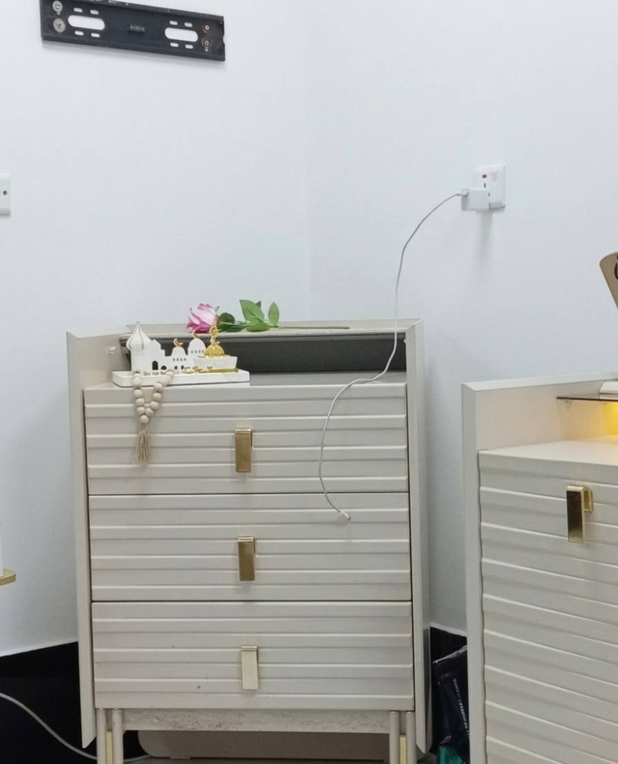 السلام عليكم شباب غرفت نوم للبيع ٩ قطع مستخدم سنه للبيع


**إذا كنت صاحب هذا الإعلان وتريد حذفه لأي سبب، رجاءا أرسل رسالة إلى الدعم الفني**