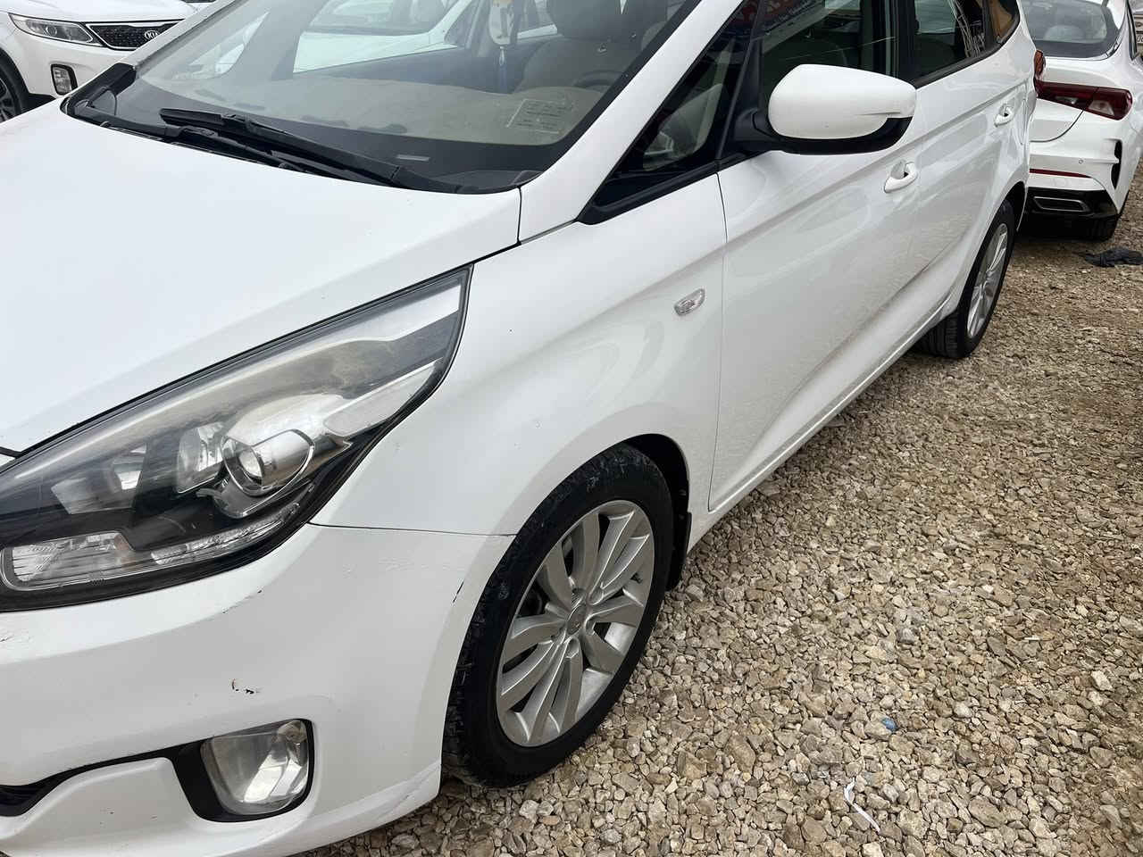 كيا كارنز خليجي موديل 2014 خصوصي  مكفوله مكان السماوه بيع موراوس للاستفسار ***********
