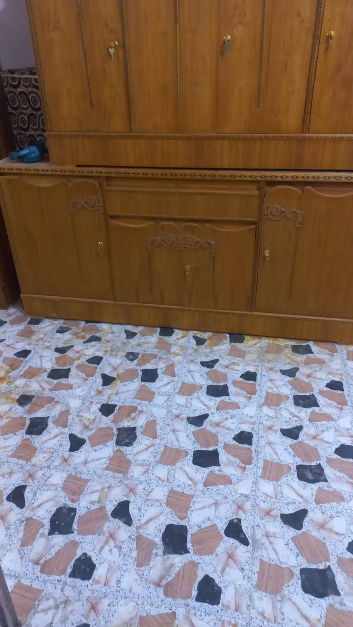يتوفر كناتير وبوفيات باحجام وموديلات مختلفه وباسعار مناسبه العنوان كوت حي الجهاد قرب مركز الشباب للإستفسار مراسله الصفحه او الاتصال متوفر واتساب ***********
