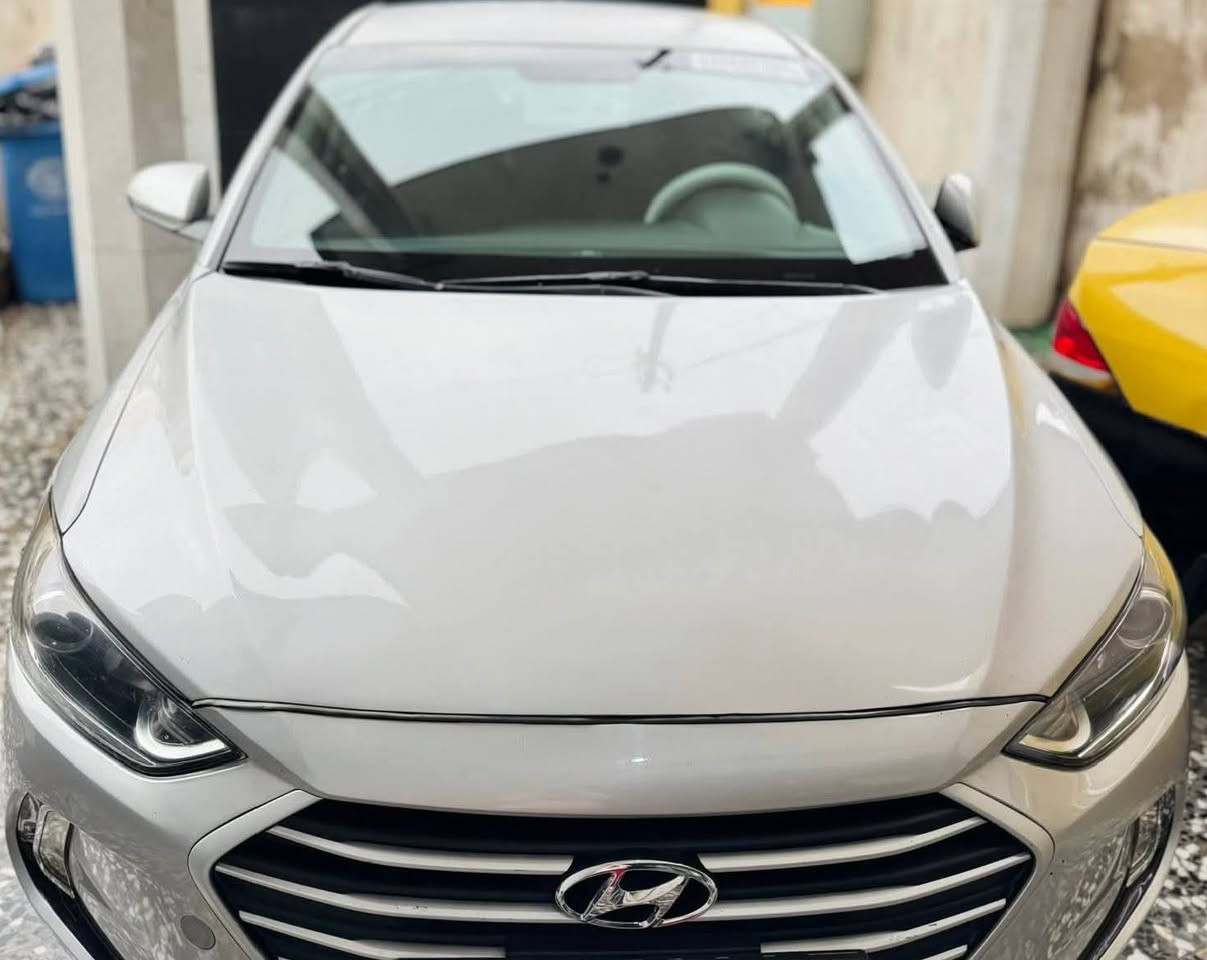 السلام عليكم النترا للبيع موديل 18خشم البنيد فقط رقم بغداد الدولي بسمي السعر 125بيه مجال الشراي رقم الهاتف ***********//*********** العنوان بابل السيارة بسمي
