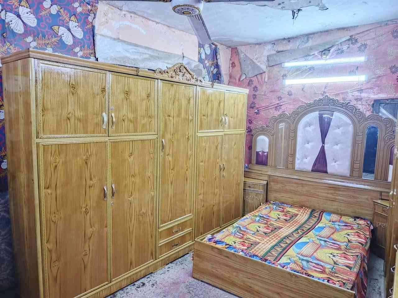 غرفه اخشاب خمس ابواب ملحق للبيع السعر 650صاج الزاويه كنتوريه موديل حديث العنوان بغداد وكو توصيل انتصال ***********متواجد وتساب
