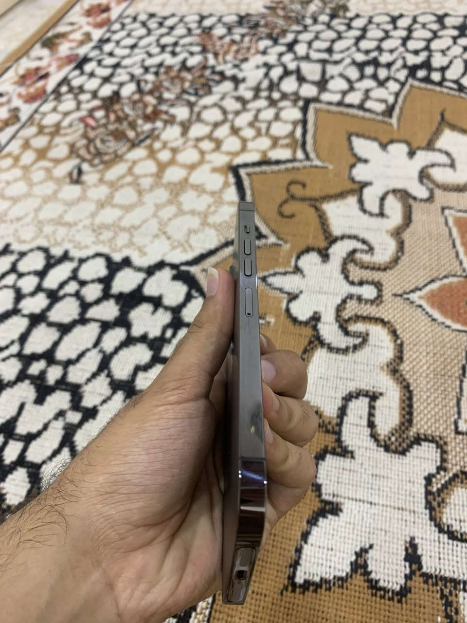 السعر 615 قفل قفل غير قابل للتفاوض

للبيع ايفون 13برو ماكس ذاكره 256 اسود بطاريه 93 البلاديه ومرفوعه الجهاز مكفول كفاله عامه فقط فطر صاير بالجامه الزجاجيه مال الكامره وموضحه بالصور ولكن ما مأثره لا على التصوير ولا على الكامره تتبدل ب10 الاف الجهاز على وضع الشركه ما مستبدل اي قطعه نظافته كلللش حلوه تجي وتفحص وتشوف بعينك وياه فقط كيبل فقط الشراي يتواصل واتساب ***********
