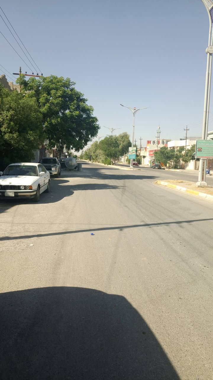 قطعة ارض للبيع طابو صرف 
تجاري 200متر
------------------------------------
العنوان حي الاسرى مفقودين 
دور السكك 
------------------------------------------
سعر 180مع مجال 
-------------------------------
للستفسار اتصل على أرقام 
***********
--------------------------------_-_-_-_-_-_-
اوزيارة المكتب كركوك حي الاسرى مفقودين مقابل مطعم روما 
بادارة أبو مصطفى للعقار
