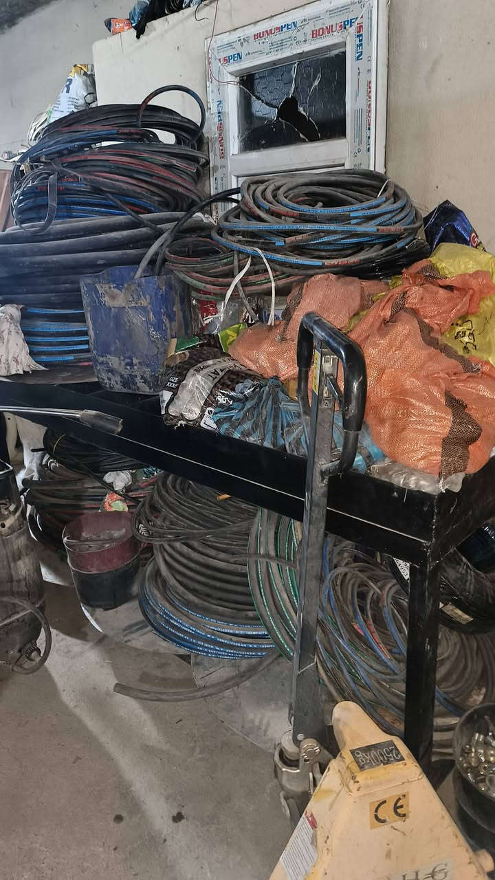 البيع كابيس صوندات 
***********
***********
