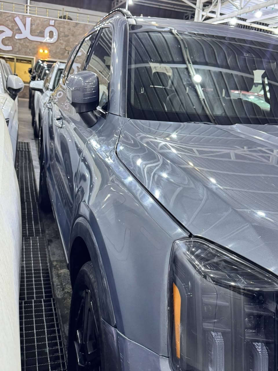 سلام عليكم
كيا تيلورايد 2023 
فول مواصفات 
تدفئة تبريد كشنات ودركة 
فتحة 
تحكم ستيرن 
حساس
شاشة 
فور ويل 
انضمة قيادة (كومفورت_سبورت_نضام الثلوج )
ومساعدة بالمنحدرات 
ابل كار بلاي 
رقم اربيل تحويل ثاني يوم 
العنوان بغداد حي الجهاد 
للتواصل 
***********
السعر (24200 )وبيهة مجال للشراي
