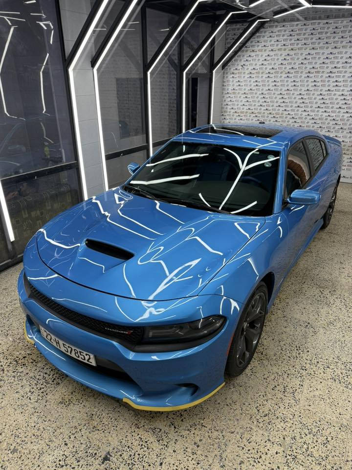 جارجر GT 2019 ماشيه 70 الف حقيقي السياره كلش جديده وارد كندي داخله كلين كفاله عامه ونطربت بلعراق فقط بلجاملغ الخلفي  سنويه جديده بسم شركه هارلم سعرهه 265 وبيهه مجال  ***********
