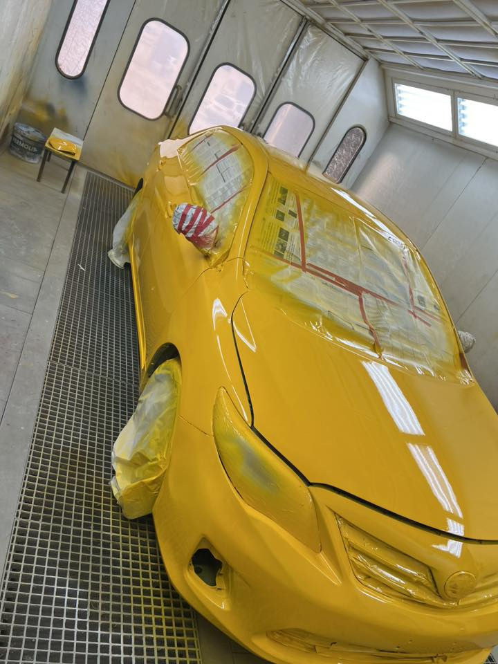 السلام عليكم  شلونكم شباب الطيبين توفر لدئ مركز ابو العبد الصباغ / نضام القسط للصبغ السيارات وبولش السيارات وكلشي يخص سيارتك حتي تبديل الدهن 
صبغ عام 
سمكره بشغل ١٠٠٪؜ ١٠٠ 
بولش عام 
صبغ قطع 
حمام ناشف ورطب 
تكحيل احترافي 
غسل مترفر 
نستقبل سياراتكم ع مدار الاسبوع كامل 
وحياكم 
عنوان /كركوك سايدين العمل الشعبي قرب اسواق زانا 
رقم الهاتف / ***********
