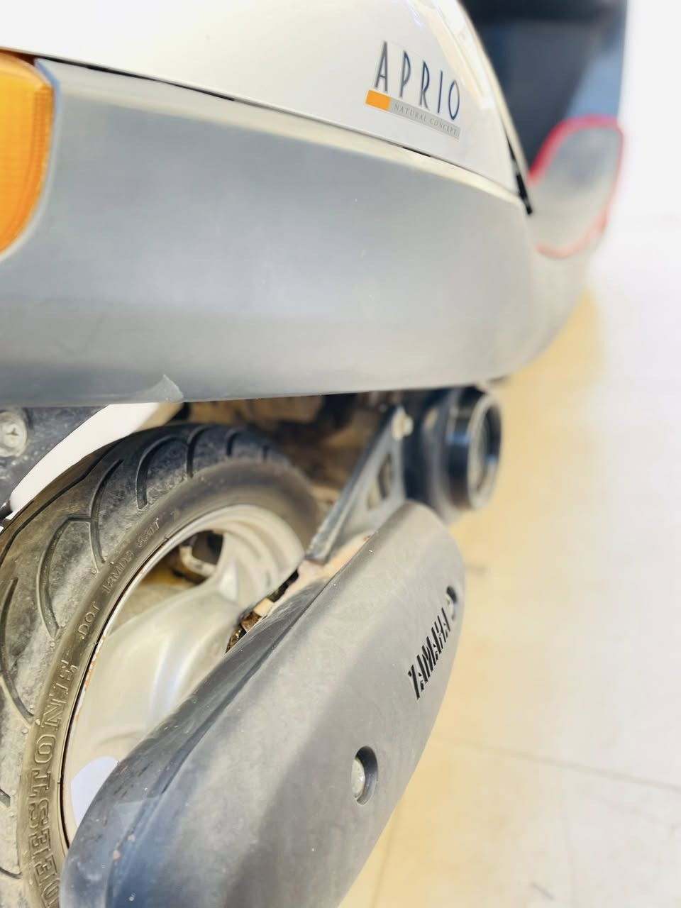 للبيع بطه موديل ٢٠٠٠/ السرعه ٦٠ الدراجه حاوية نظيفه ما ماشيه اهواي كهربائيات شغاله كامله سلف او هندر 
قفل جنطه او قفل سكان او لايتات 
السعر ٦٢٥ الف او بيها مجال 
مكاني كربلاء /السناتر 
للتواصل *********** بي واتساب
