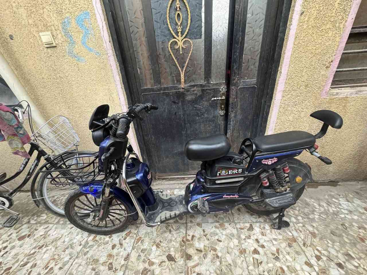 بسبب الوعود الكاذبه
دراجه للبيع حجم 20 نوع البطاريه (خمس بطاريات ولي صغار)
الدراجه تمشي 99 بس مو سرعه فعليه الدراجه نظافه 95 بس الأشياء البسيطه أمامك سعرها 300 وبيها مجال العنوان الكريعات قرب قاهر الاسعار


**إذا كنت صاحب هذا الإعلان وتريد حذفه لأي سبب، رجاءا أرسل رسالة إلى الدعم الفني**