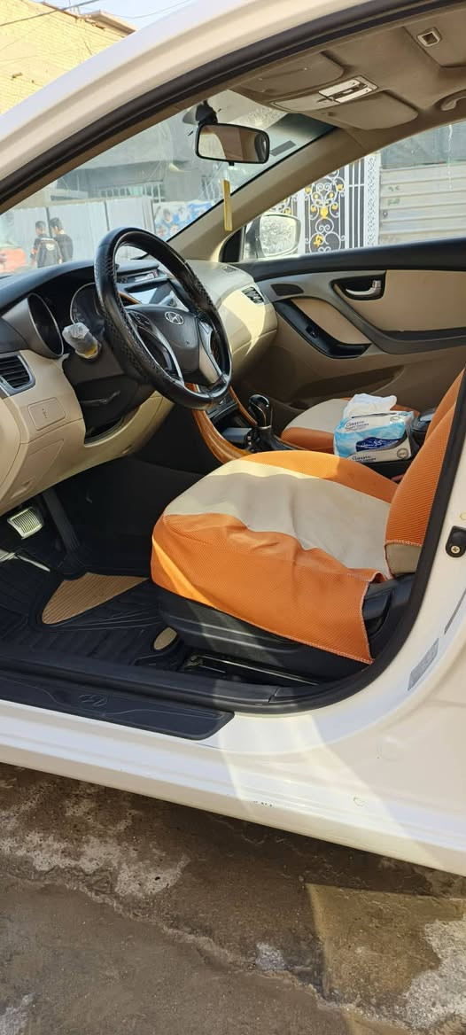 السلام عليكم النترا موديل 2014 فول عدا البصمه مكفوله من الضربه والصبغ فقط الدعاميات مصبوغات وبيها بارد قليل السعر ١٢٢  للإستفسار ***********
