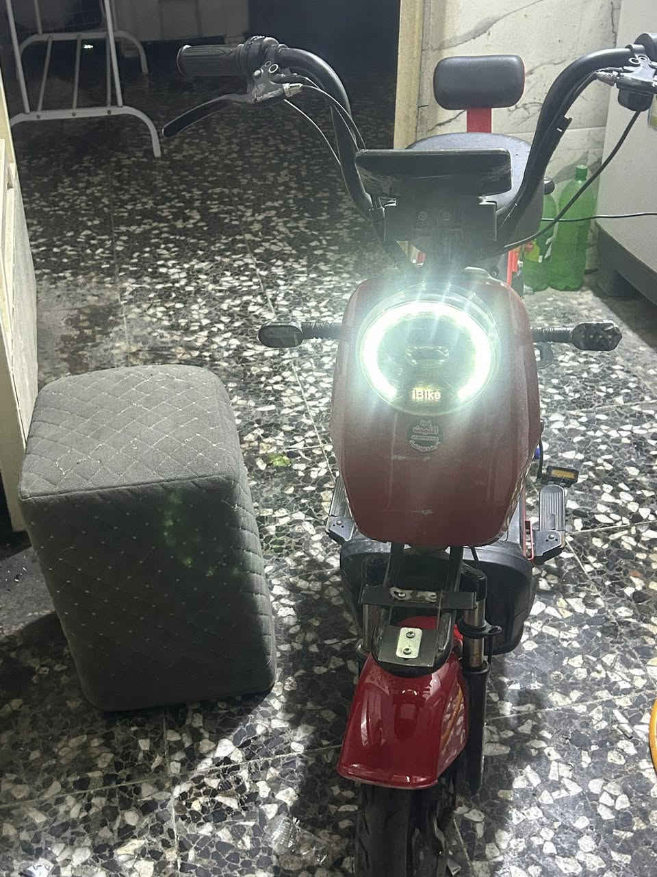 سلام عليكم
دراجه شحن حلوه 
تايرات نضيفه
اشاير شغالات 
العالي شغال
بطارياتها زينه مستعمله 
دبلات نضيفه 
بريك امامي 
بريك خلفي ( يرادله بس عمجي) 
وشاشه بس علامت الشركه بيها قطع بس واير تطلع وترجع طبيعي يقره العداد ولشحن
سعرها  250 وبيها مجال
مكاني بغداد
***********
