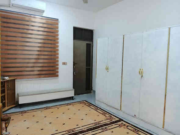 السلام عليكم دار المساحه 160 متر ركن بناء سنه 2025 غرفتين نوم وصاله واستقبال ومطبخ حمامات3 العنوان الخالص شويخيرات*********** بيع او مروس
