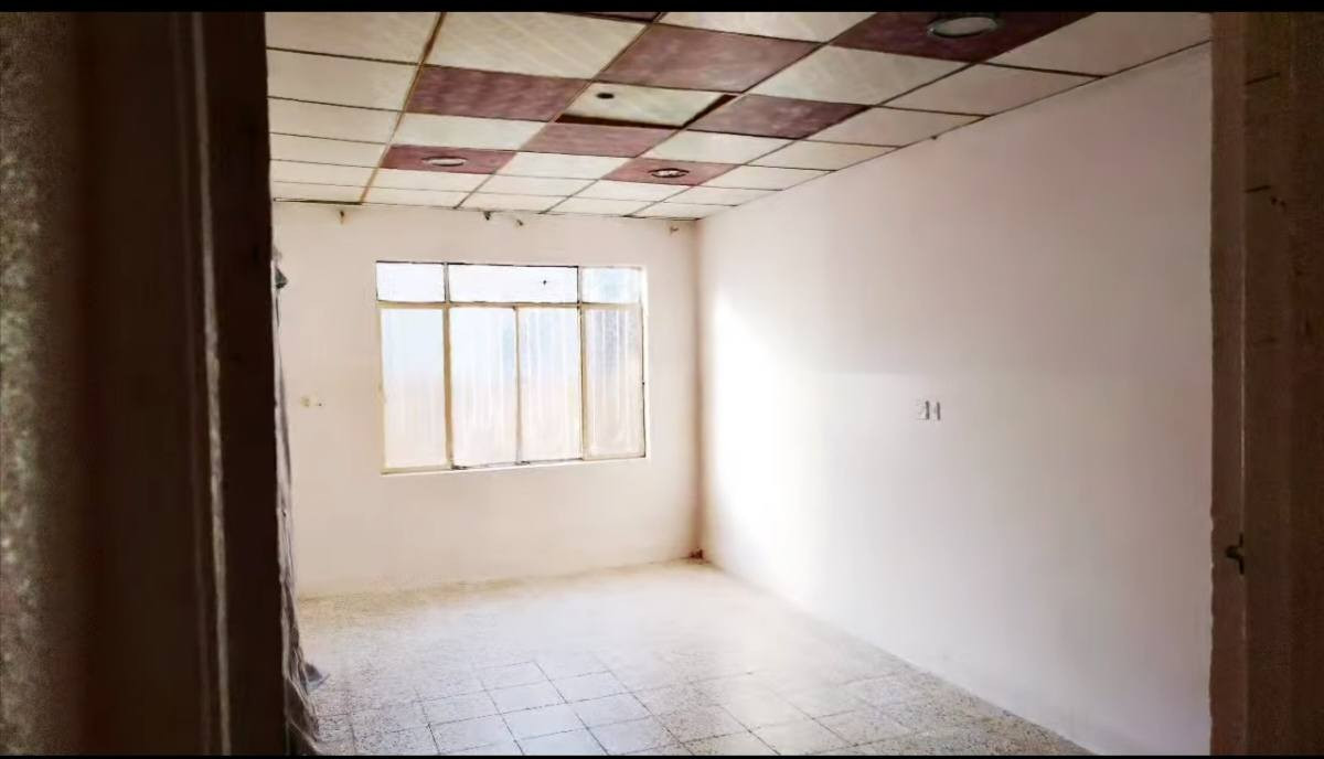 #اعلان_سكني 📒
دار للبيع في حي السُكَر 
#المساحة/  ١٣٦ متر/
#الجبهة/ ٦ ونصف متر  /
#الطابق١//  ٢ غرفة نوم   استقبال مطبخ صالة صحيات 
#الطابق٢// لايوجد

#***********
#***********

قناة التلكرام/
https://t.me/Mosul_Realestate

موقع الانستا/
https://www.instagram.com/mosul_realestate

قناة اليوتيوب/
https://youtube.com/@mosul_real_estate

#مؤمن_للعقار 
#اعلان_تجاري
#اعلان_سكني
#الصديق #الحدباء #الكندي #البلديات #السُكر #الكفاءات #المثنى #النور #البريد #المصارف #الزهور #القادسية #الايمن #الايسر 
#الموصل
#نينوى
#العراق
