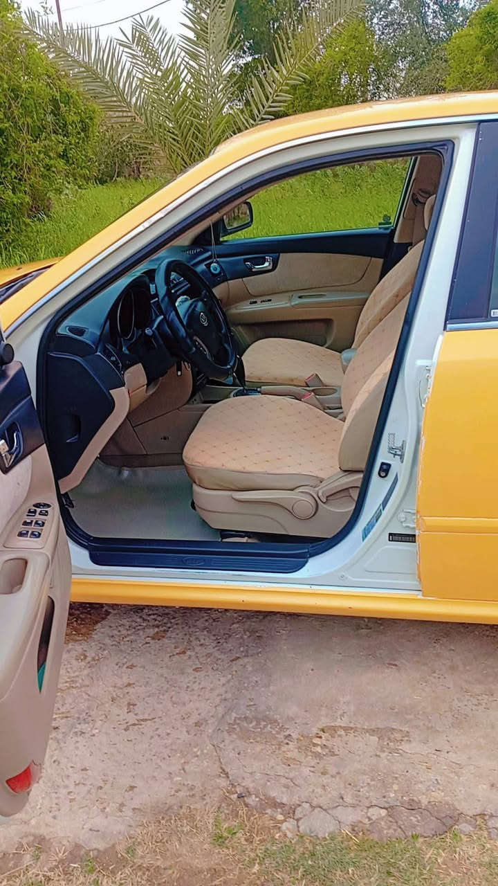 سلام عليكم كية وبتيمة
موديل 10وارد مريكي حدادية جديدة مكينة جديدة تبريد شقال ثلج طخم تواير جديد 
ضربة وارد جوة قبق لبانزين 
رقم بغداد دولي مكان ذي قار 
شطرة رقم راعي سيارة ***********
