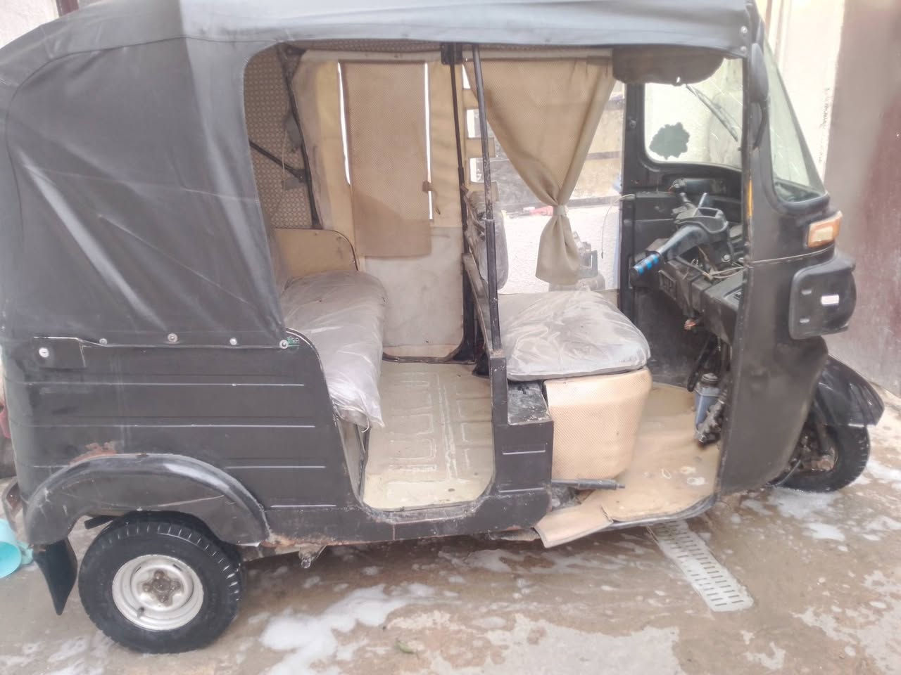 اسلام وعليكم تكتك 2018 اوراق كامله هاي صور كدام العين للستفسار الرقم تكتك خير من الله جاهزه للشغل *********** السعر 3 وربع وبيهه مجال حك الجيه
