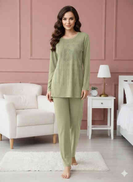 تراك قديفه ناشف يتوفر بالوان بعد 🔥
القياسات L xl xxl XXXL 
السعر 12
توصيل لجميع المحافظات العراق 🇮🇶
للحجز واتس اب
***********
