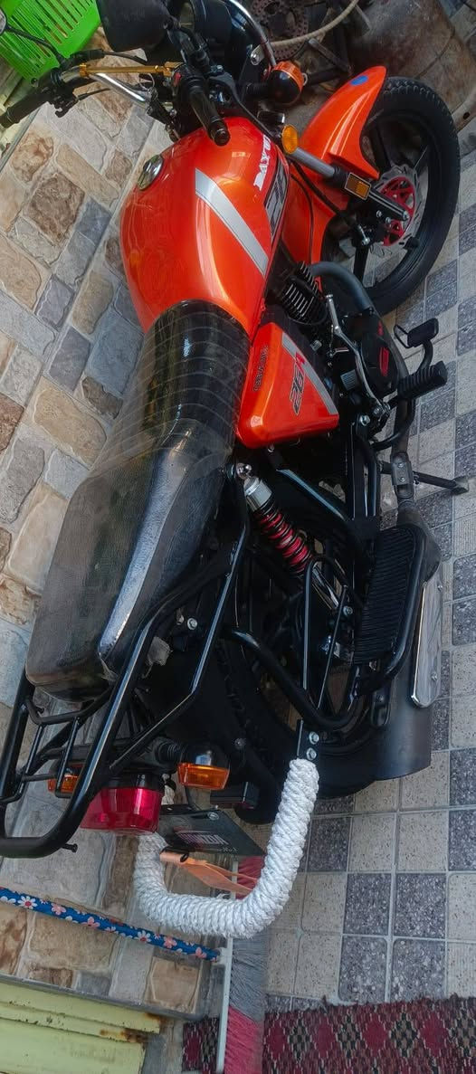 السلام عليكم دايوان 2024 طالعة ب2025 نظافة100/100 احلا من الصور مكفولة من الزلغ اوراق اسكنر 
السعر :1300 وبيهه مجال 
مكان :كربلاء الحر قرب نوارس 
رقم الهاتف :***********
