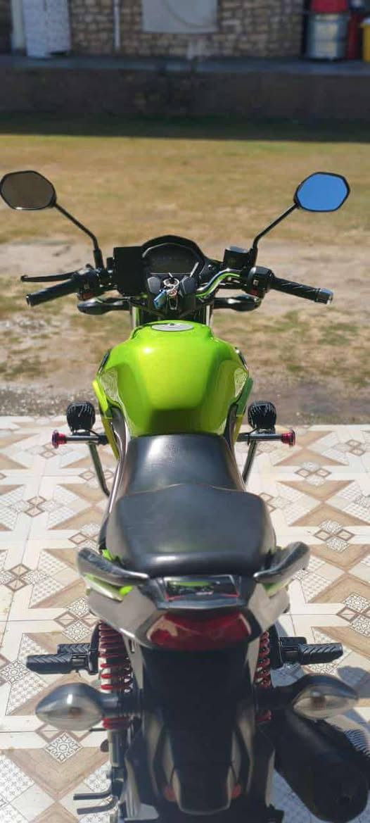 السلام عليكم ورحمة الله وبركاتة 
موطور هاوجي موديل 2023 
مكفول ومسجل
السعر 17 ونص وبي مجال
للأستفسار:  ***********
