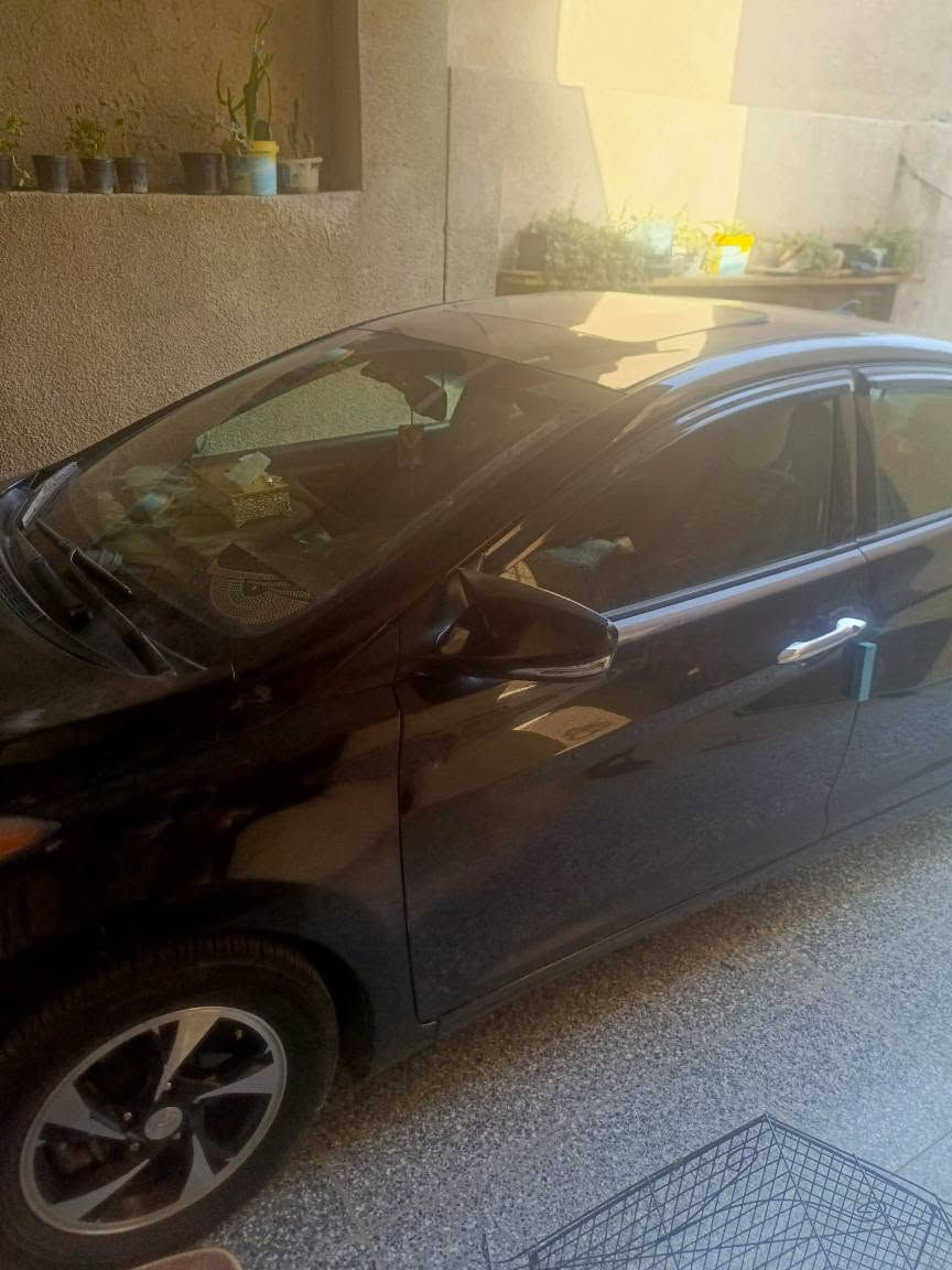 سلام عليكم سياره النترا امريكي  موديل ١٣ محرك مجفت درجه اولى واستندر مو تجفيت عادي بيها قطع صبغ  حادثها مال امريكا بس جاملغ امامي لا دواخل ولا لغد ولا شاصي بلعراق اجه ابو ستوته بوس البابتين وصور التصليح موجوده داخلها نضيف دوشمه السياره كشن كهرباء فتحه سقف   السعر  100

رقمي *********** بغداد, العراق
