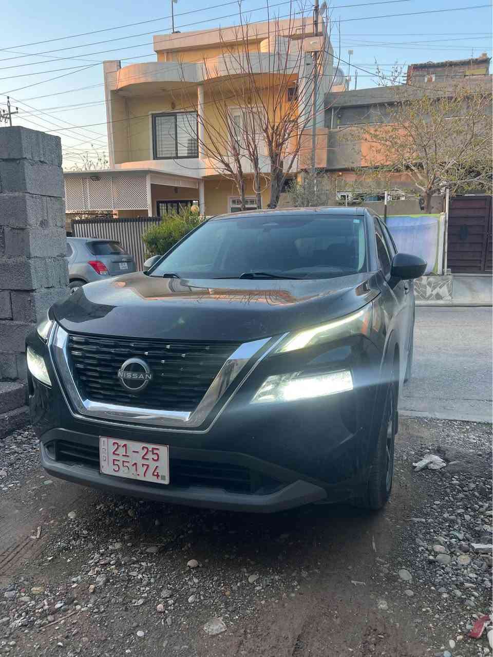 نيسان روگ ٢٠٢٣ دةبل اكسل ٣ پستن
٢ پارجةوً نيوي بوياغة بي داخلي بي ارباك پشت و پيش كةپس سيارةكة رةقةم هةوليرة 
*********** أربيل, العراق

