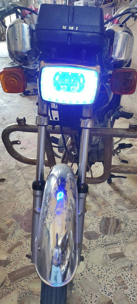 دراجه 15اوراق اصولي محرك خير من الله ارشه للبيع سعر 475وبيه مجال *********** واسط الكوت
