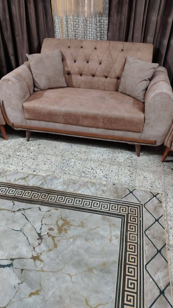 تخم زان تركي 5 مقعد 💺 جديد مستعمل شهر نضافه فوول تجي تفحص وتاخذ مع طبله وصطيه كلش جبيره  سعره ,,225,, بي مجال مكان لبياع  *********** يوجد واتس بغداد, العراق
