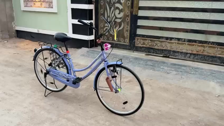 سلام عاليكم بايسكل سياحي باله البيع موديل 2022 بايسكل نضيف وحلو وشوفت عينك سعر 150 قفل عنوان البصره شط العراب جزيره يم جسر خالد الستفسار *********** خوان مو شراي الا يراسل
