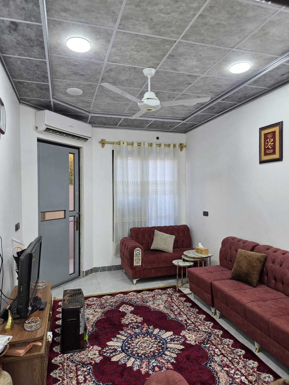 دار للبيع طابق واحد في حي البلديات 130 م واجهة 6 ونصف مقابل سانكو شارع صب اتجاه شروق غرفة نوم واستقبال وهول ومشتملات وبيتونة ٠
***********
***********
عقارات الصفوة حي المصارف قرب جامع سعدي مهدي
