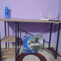 ميز دراسي • ميز مكتب