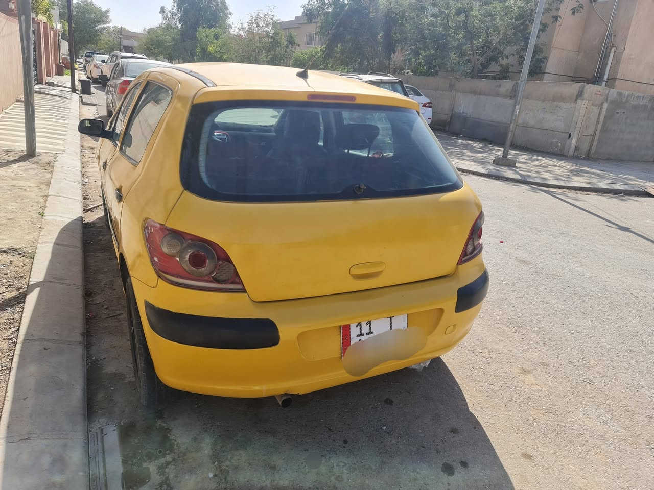 السلام عليكم بيجو 307 للبيع  موديل 2006 رقم بغداد 
 محور بيه كير و محرك كورلا مكان ديالى سعر 33
رقم ***********
