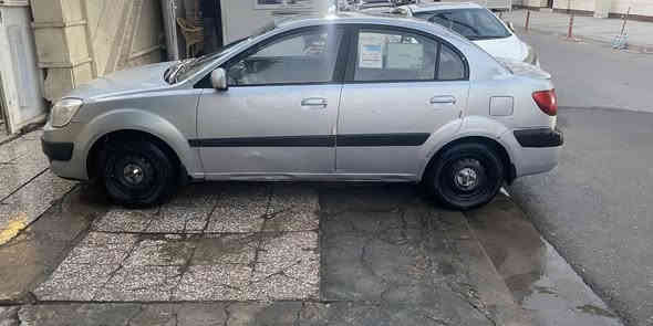 السلام عليكم
كيا ريو 2006
السياره مكفوله 
السعر ٧٣ ورقه
وهذا الرقم ***********
الرقم الجديد
