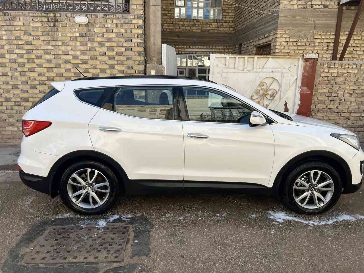 سنتافي مديل 2014 مكفوله من الصبغ والتبديل بيه فقط بارد مكينه 2400 السعر (150) وبيه مجال مكان السياره النجف الاشرف ***********
