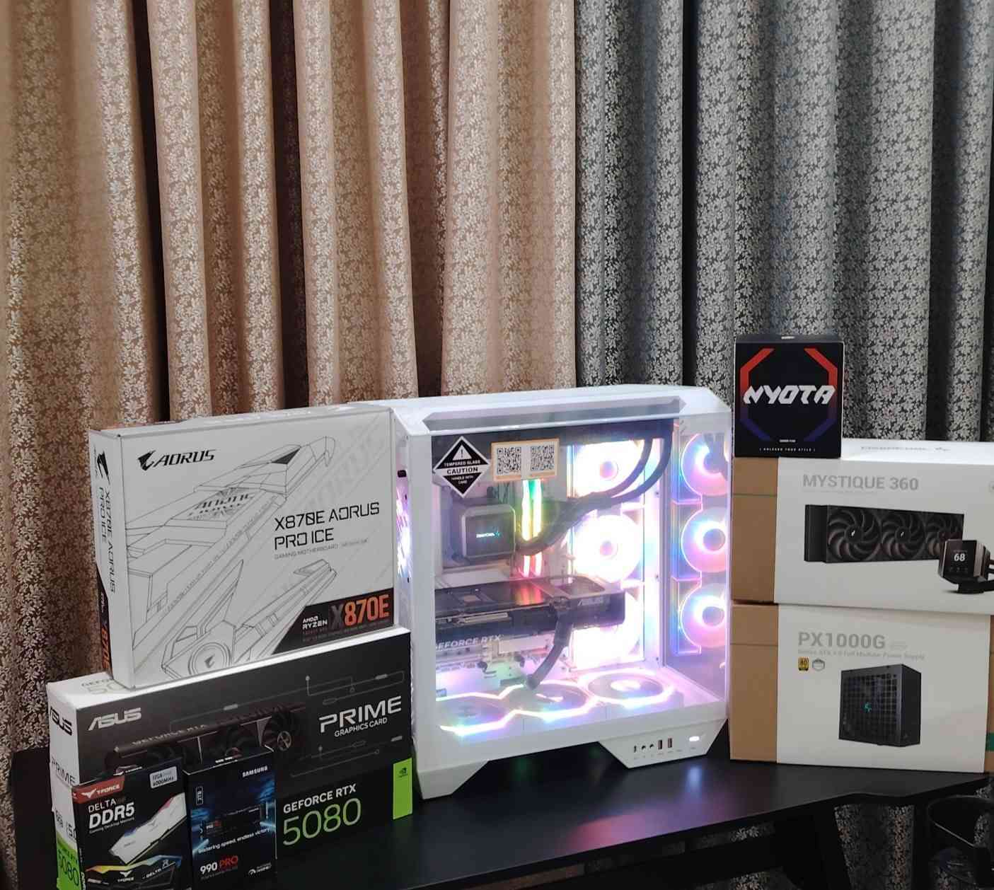 كل عام وانتم بخير وصحه وسلامه 
PC للبيع
CPU: R9 9950X3D BOX 

GPU: RTX 5080 ASUS PRIME 

M.B: X870E AORUS PRO ICE DDR5 WIFI 7

RAM: 32GB 6000HZ CL30 DDR5 T-FORCE RGB- XMP-EXPO WHITE 

SSD: 2TB SAMSUNG 990 PRO 7,450 MB/s

PSU: DEEPCOOL PX1000G ATX 80 PLUS
1000W GOLD

COOLER: DEEPCOOL MYSTIQUE 360M

CASE: DarkFlash DY470 Mid Tower Case - White

Asiahorse NYOTA 120mm Case Fans X3

DeepCool DM9 Thermal Paste Gray

Windows 11 Pro Original Key

السعر 5,000,000
مكاني ناصرية رقمي ***********
