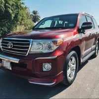 لاندكروز 2014 ساز لون مميز اصل باب اول فول 1/1   V6 رقم بغداد  كله جدي...