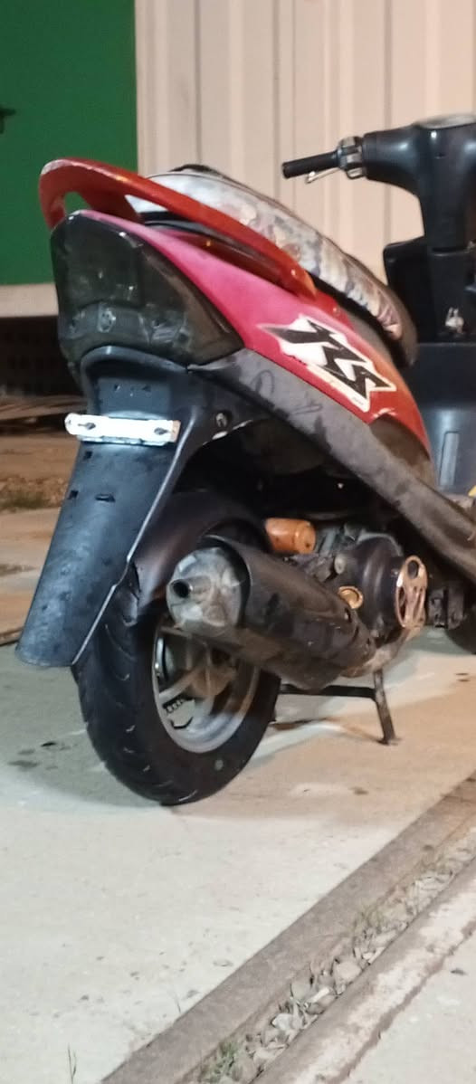 السلام عليكم دراجه ماكس للبيع بوشه55بلاديه بيها تزويد رياضي كله اصلي  الرقم***********مكان الزعفرانيه الاربع شوارع
