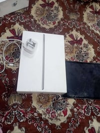 آيباد ٩ • شاشة مكسورة • حلة شارع ٨٠