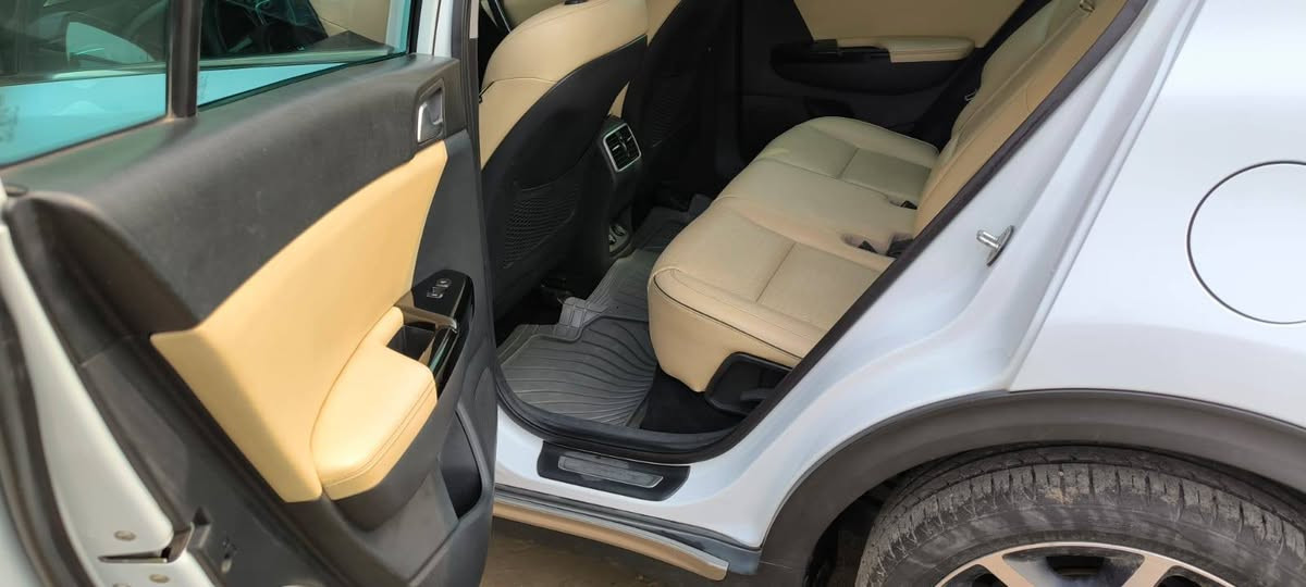 سلام وعليكم
للييع سبورتج ١٦ خليجي
سونر واضح اماَمك
مواصفات فول ١ ع ١
سعر ١٧ونص
عنوان بغداد زعفرانيه
رقم تلليفون***********
