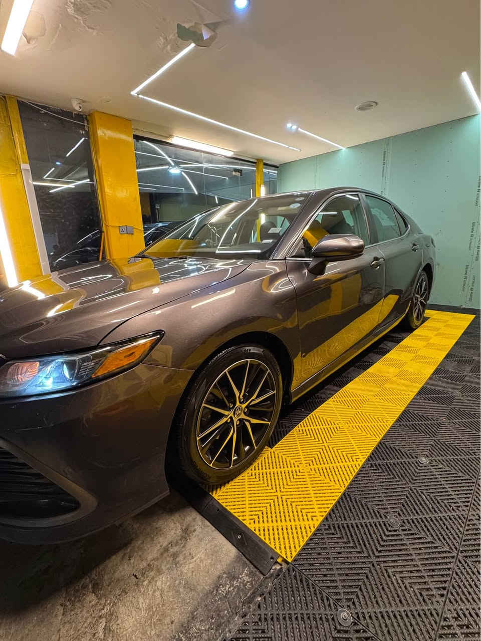 تةنها بؤ فروشتن گورينةوه ناكةم 
مواصفات LE
موديل 2022
دوو پارچه بوياغ چاملغى و دةرگاى پشت سايق 
ئيرباك بس شانى دواوةى سايق تةقيه 
پشت و پيش كةپس 
گير و مكينه و كارةبايى هةموو بةشةرت 
تحويل و غرامه بةشةرت 
شوين هةولير 
رةقةم شانصى دامناوه 
باقى هةموو گيانى بةشةرت 
سعرى 183 كةميك معامةله 
*********** أربيل, العراق
