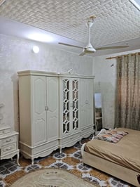 شقه للايجار مؤثثه بالكامل المكان /حي اور شارع المدرسه الإيرانية على شا...