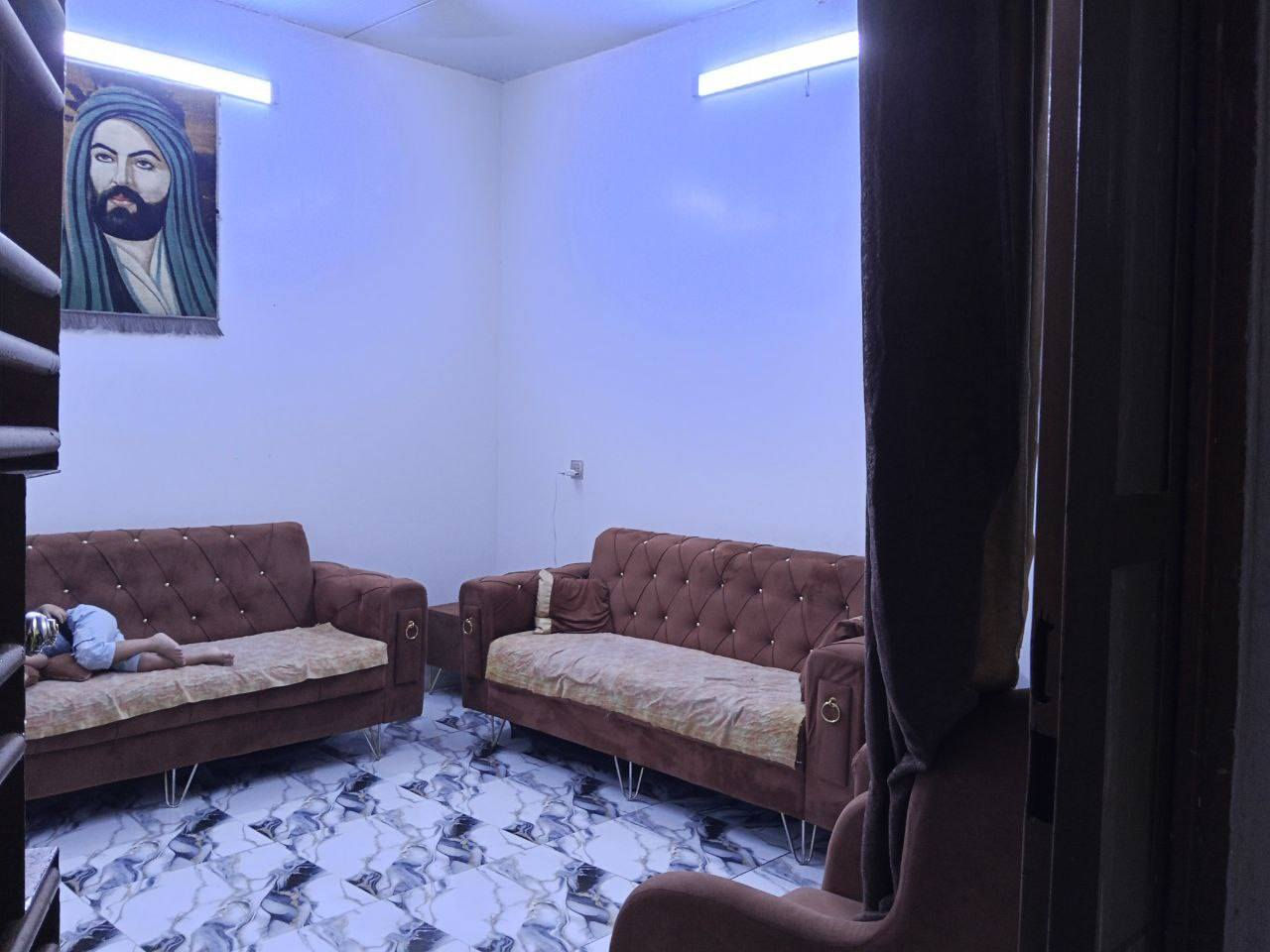 بيت تجاوز للبيع مساحته 100 من غير الحديقه عنوانه بغداد تقاطع درويش ب كفائات السيديه بشارع جنانه بين بنائه جديد السعر 16
***********
