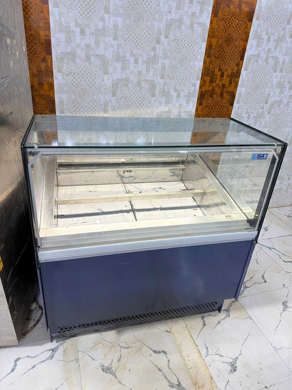 عارضات ايزه ايطالي
120سم

12بلانك صغير 8بلانك كبير 

مديل حديث

سنكل فيز 

بلاديه ع وضع الشركه 

ستيراد اوربأ

للاستفسار الاتصال ع الرقم 

***********

***********
